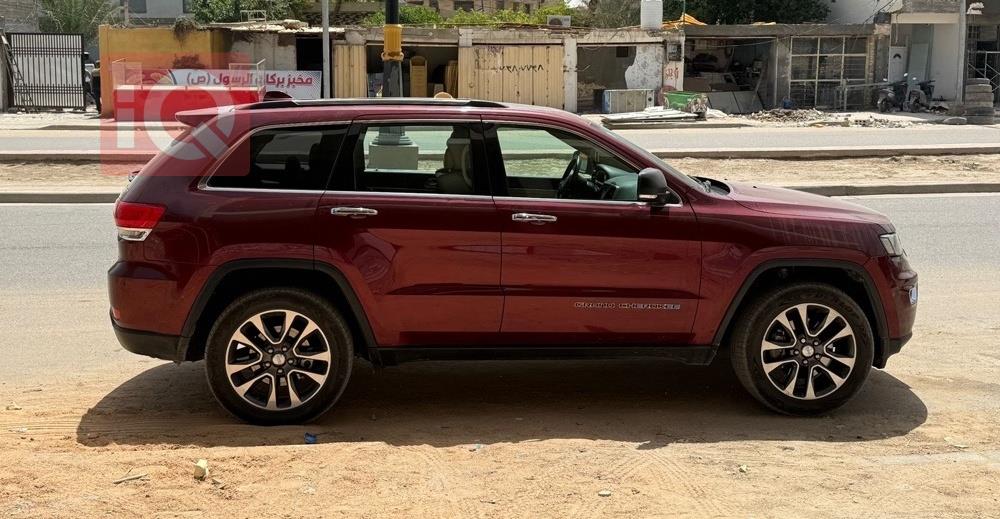 جيب جراند شيروكي